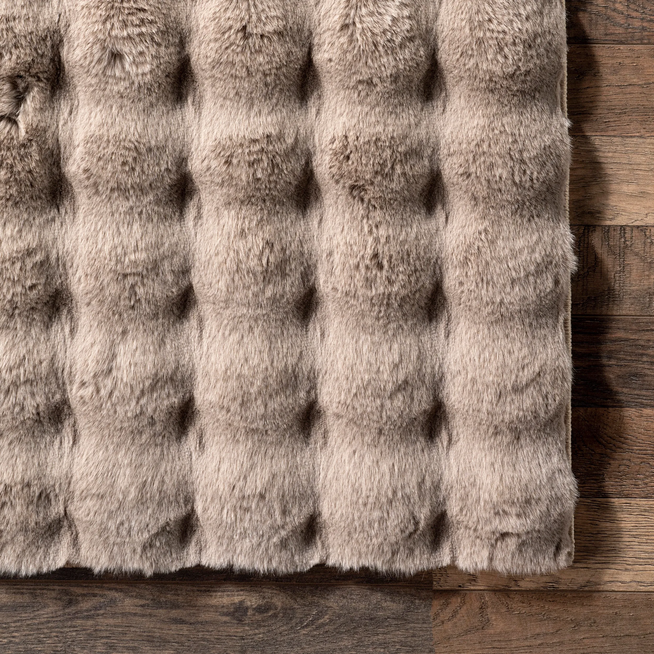 Jeni Solid Faux Rabbit Machine Washable Area Rug