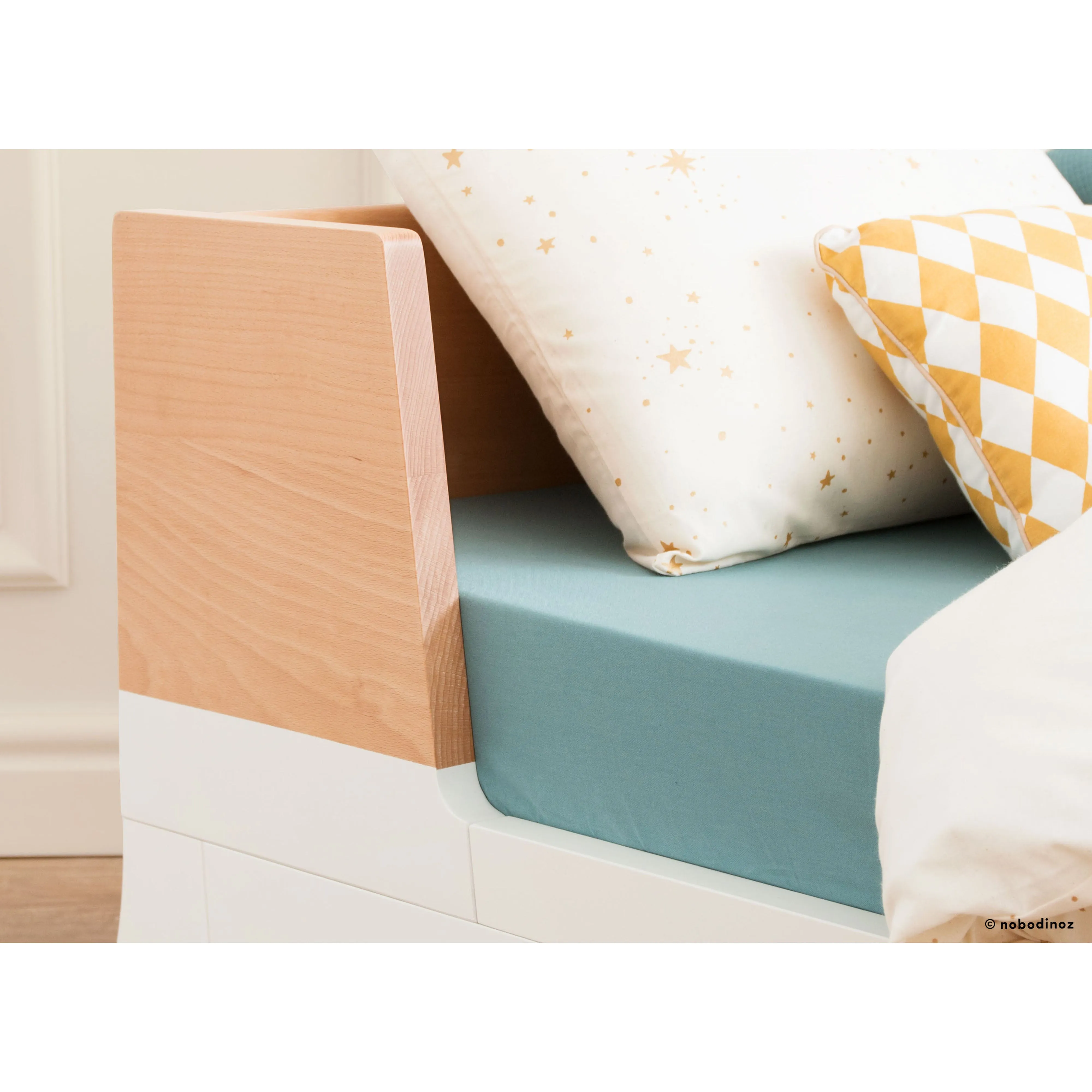 nobodinoz Cushion Laurel Small Gold Stella/Natural